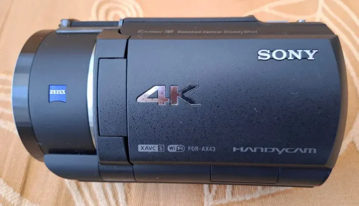 Filmadora Sony XR43-4K