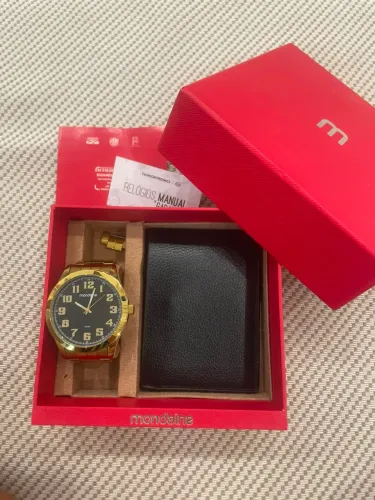 Relógio Mondaine Dourado 
