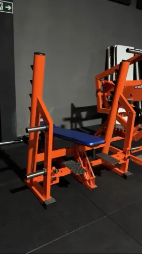 Aparelho Supino reto e inclinado Marca: Iron Tech