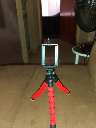 Um suporte pra celular gravar vídeo