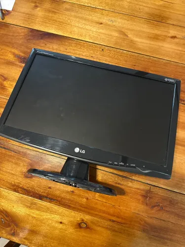 Monitor LCD 20 polegadas wide