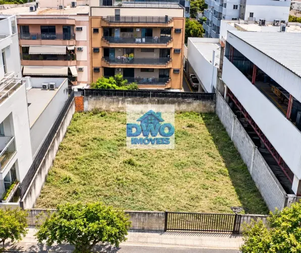Imóvel para venda possui 360 metros quadrados em Vila Valqueire - Rio de Janeiro - RJ