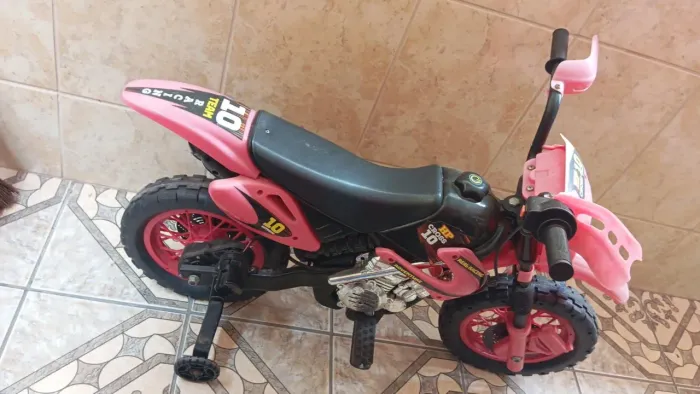 Vendo moto elétrica infantil