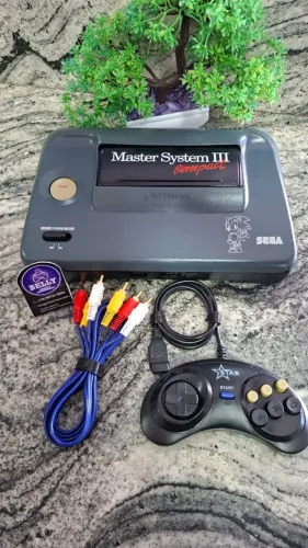 MASTER SYSTEM 3 COMPACT COM MOD. AV + CONTROLE + SONIC NA MEMÓRIA