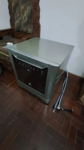 Lava Louças Eletrolux LE08S 127V