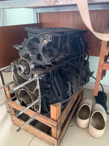 Bloco em excelente estado do motor de popa mercury 225 efi