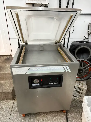 SELADORA À VACUO
