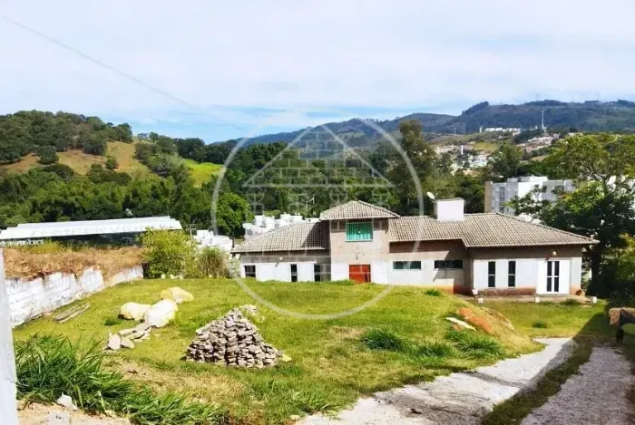 Chácara à venda no Parque Índio de Ouro em Lindóia - SP