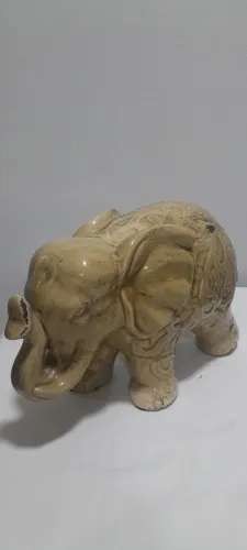 Elefante em Cerâmica 