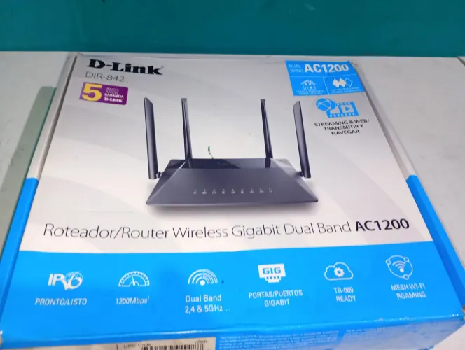 Roteador e repetidor de sinal Wi-Fi