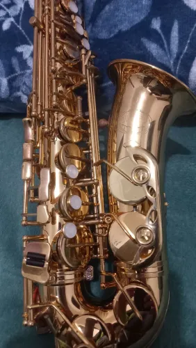 Sax alto Jupiter JAS 769-767 semiprofissional 