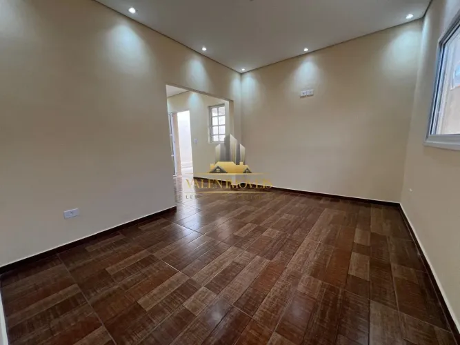 Casa a venda no centro de Jacarei