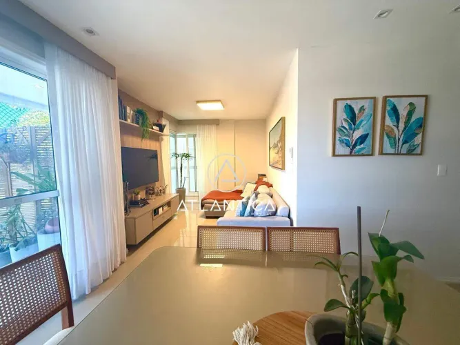 Atlântica Imóveis tem excelente Apartamento à Venda nos Cavaleiros, Macaé/RJ
