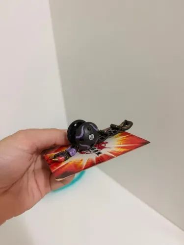 Bakugan Darkus Centipoid
