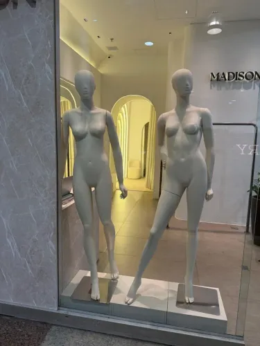 Manequins alto luxo de fibra com base novo