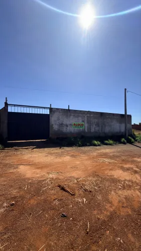 Alugo espaco com casa em Luzimangues
