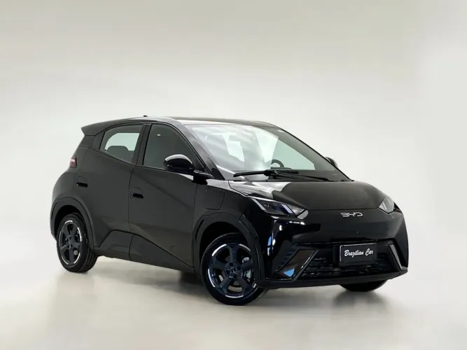 BYD Dolphin EV (Elétrico) 2025