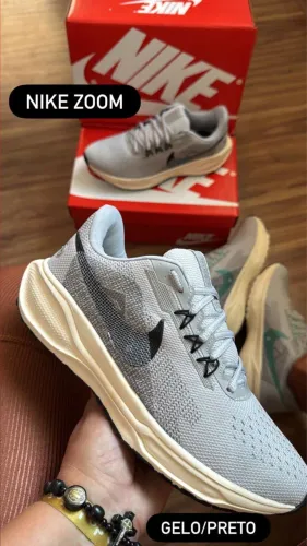 Tênis Nike zoom cinza