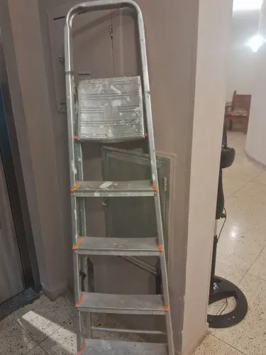 Escada de alumínio