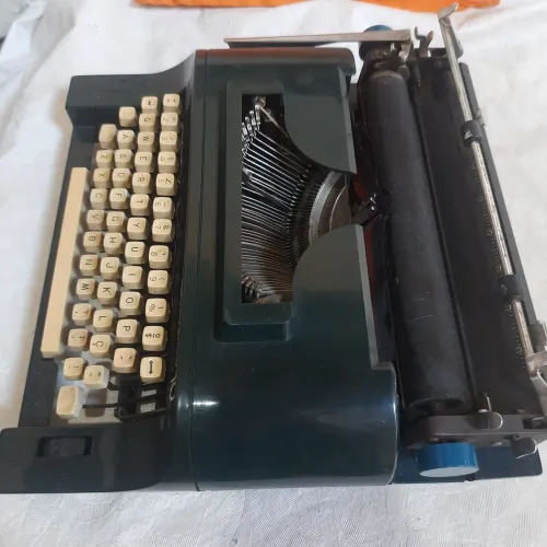 Máquina de Escrever Remington 10 Sperry Rand Verde - Com Maleta Original