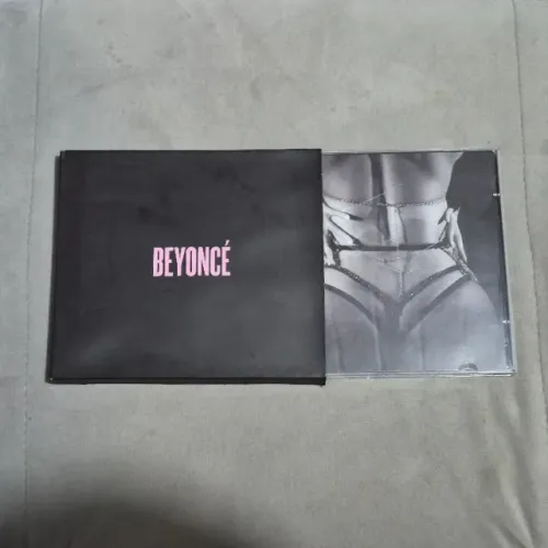 CD + DVD Beyoncé "Beyoncé"