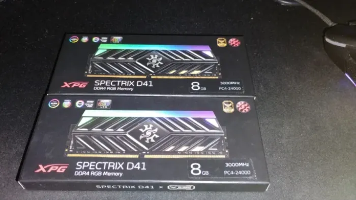 2 Memórias RAM Spectrix d41 RGB 8gb 3000MHz