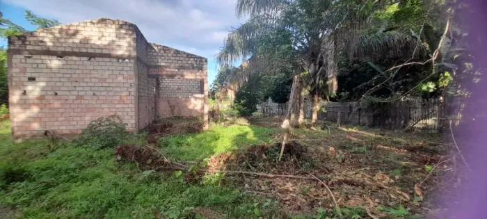 Vendo este terreno