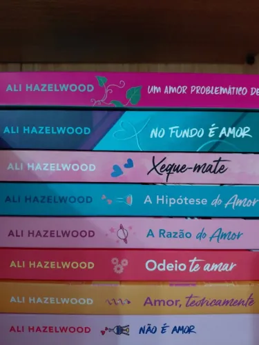 Coleção de Livros Ali Hazelwood