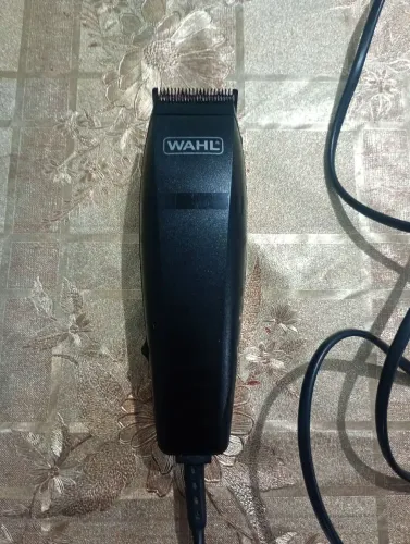 Máquina de corta cabelo e barba wahl