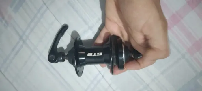 Cubo dianteiro de bicicleta rolamentado gts com blocagem