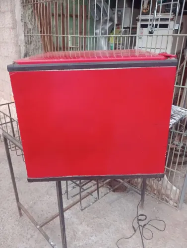 Mini geladeira relíquia