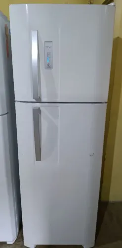 Geladeira Electrolux Frost Free branca 380L