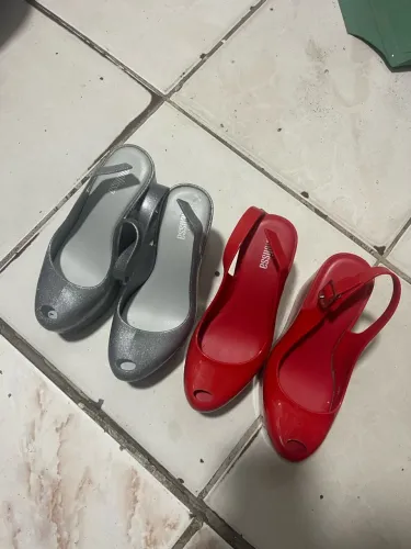 2 saltos melissa por R$100,00
