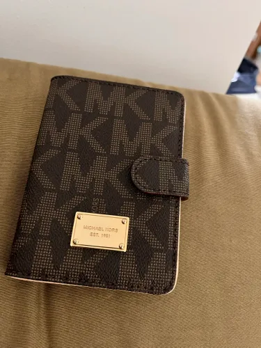 Porta passaporte novo Michael Kors Original