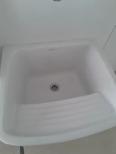 Tanque de lavar roupas novo - Roca/Incepa