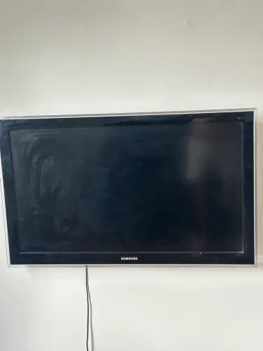 Vendo tv 43 polegadas funcionando perfeitamente