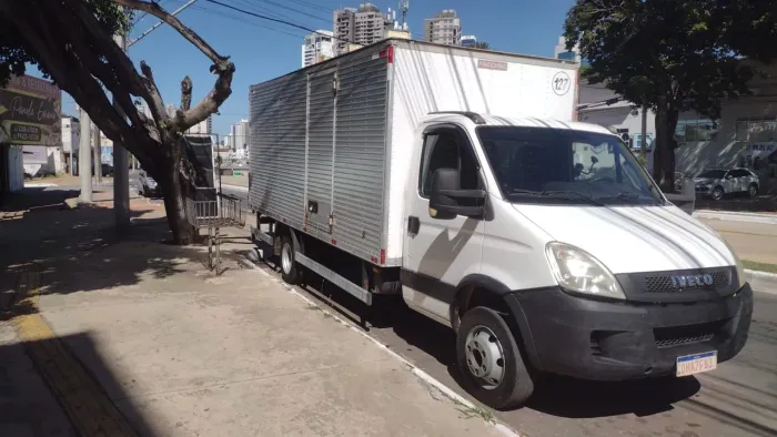 Iveco daily 70c16, ano 11/12 com serviço