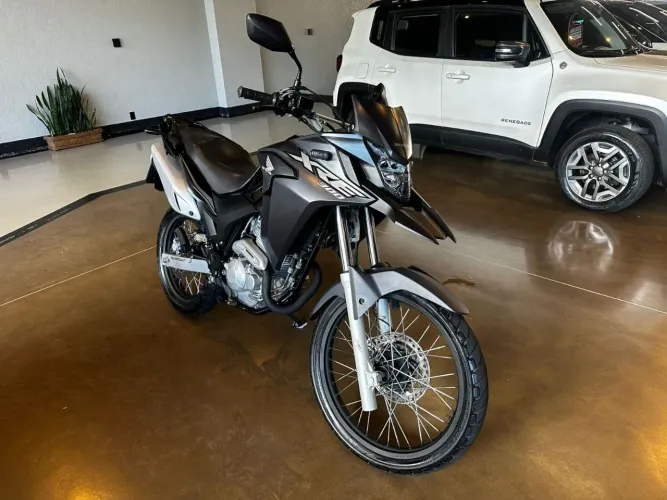 Honda XRE 300 1000 cc