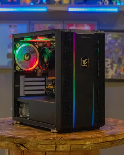 Ryzen 5 4650G Pro, 16GB RAM, NVMe 240GB, A320, Fonte Knup 500W, Gabinete Hummer c/ 3 Fans