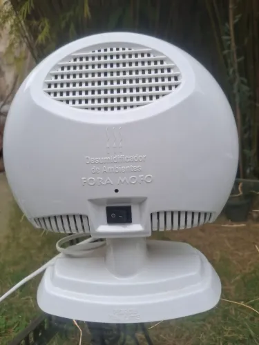 DESUMIDIFICADOR DE AMBIENTES FORA MOFO