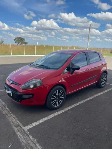 Fiat Punto Attractive 1.4 Fire Flex 8V 5P 2013