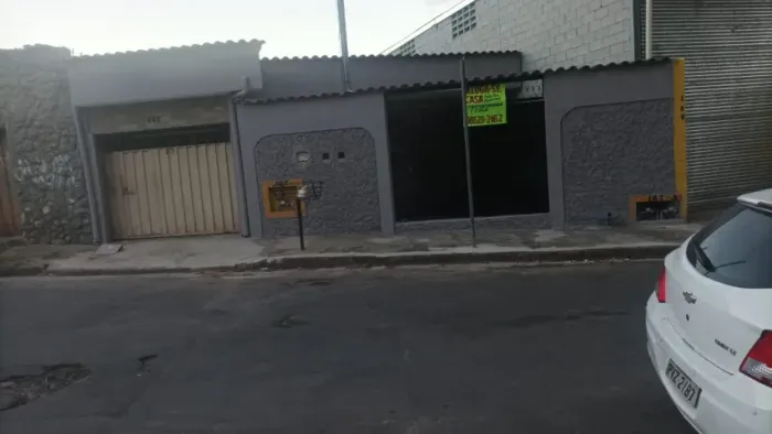Casa Comercial - 90m2