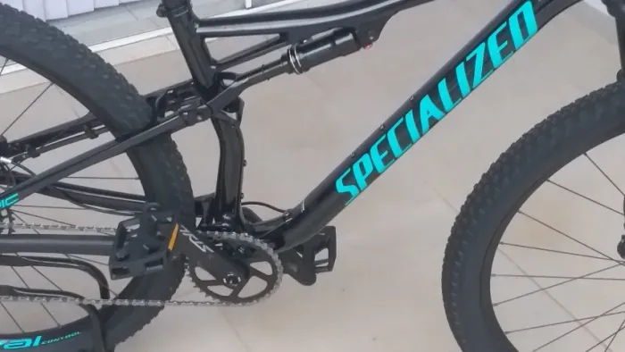 SPECIALIZED