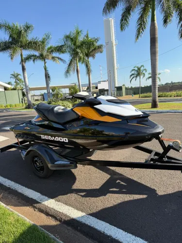 Jetski Sea-Doo GTR 215 ano 2013