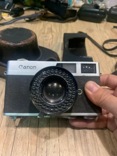 Câmera Analógica Canon Canonet 1961 Primeira Geração Com Case De Couro