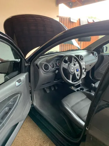 Volkswagen Gol Geração V 1.0 8V MI Total Flex Mec. 4P 2013