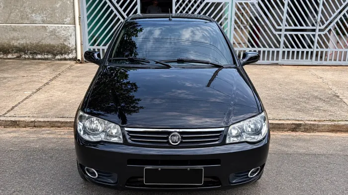 Fiat Palio HLX 1.8 MPI Flex 8V 4P 2005