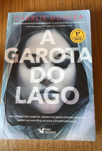 A garota do lago