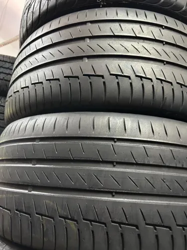 Pneus 275/40/21 continental por 500$ cada instalados seminovos