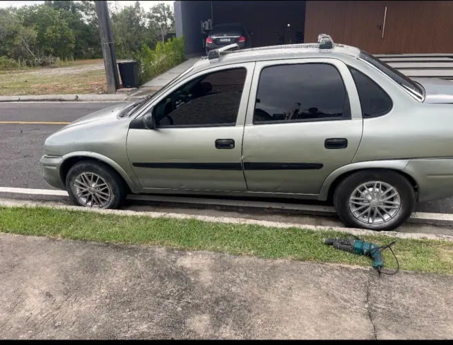 Chevrolet Corsa SED Class.life 1.0/1.0 Flexpower (álcool) 2006